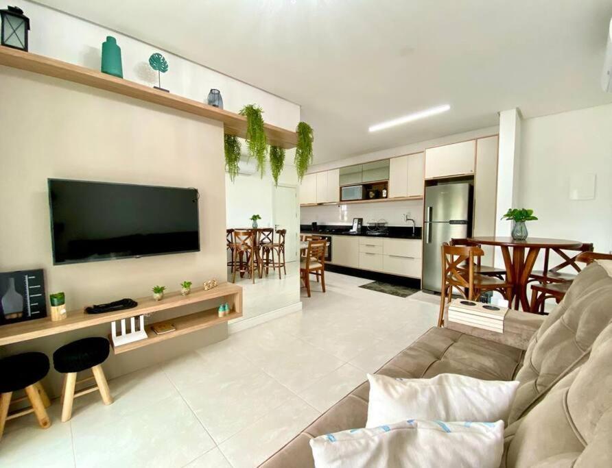 Apto 80M Da Praia Grande Vista Mar! Governador Celso Ramos Exterior photo